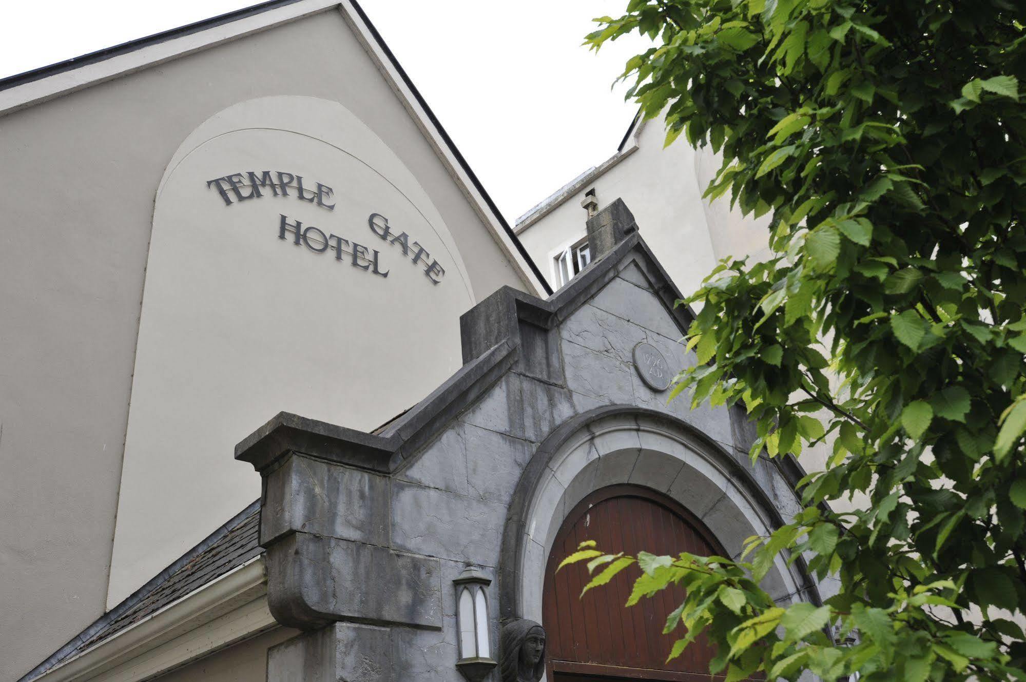 Temple Gate Hotel Ennis Exterior photo
